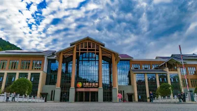 Jiugushui Hot Spring Homestay Hotels in Hezhang