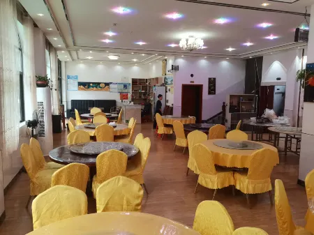 Lifeng Xigu Mountain Villa Отели рядом с достопримечательностью «Chishui Danxia Tourist Area Buddha Light Rock»