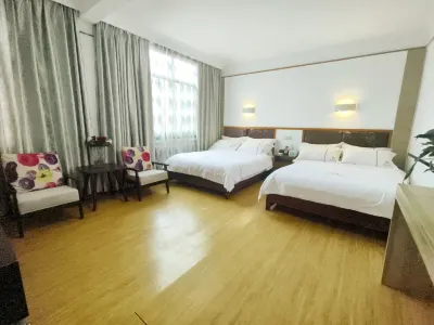 Xinlong Hotel Hotels near Guocha Village, Huluzhen, Baojing County