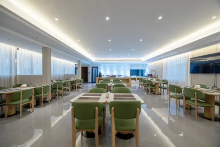 Lan Yue Hotel Baoding East Station Heda New District Branch