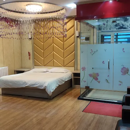 Luobei Dingsheng Hotel