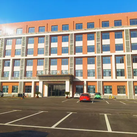 Soaring Phoenix Student Hotel