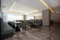 Yushu Yunjian Hotel