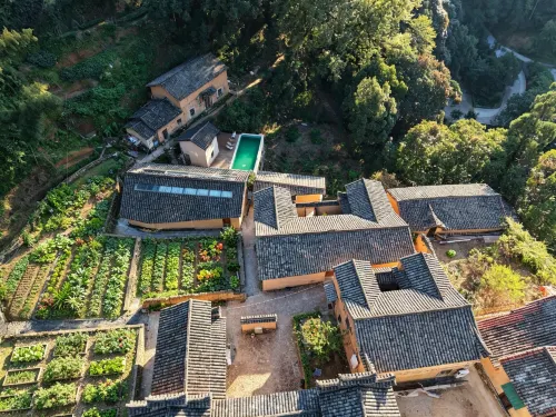 Cloud-Veiled Mountain Realm Retreat, Lishui Songyang - Mountain View