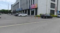 Home Inn (Shanxian County Government Cloud Data Center Branch) - parking