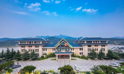 DREAMOON BLUE HORIZON JUNHUA HOTEL