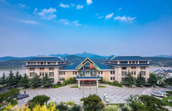 五蓮松月湖大酒店