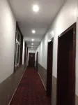 Longxian Jiaotong Hotel - parking