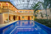 Wangfu Hot Spring Hotel - Hot Springs