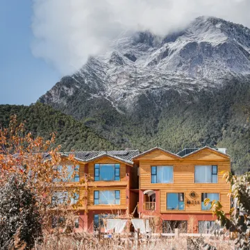 YaoYao star sky Lakeview Hotel·Lugu Lake