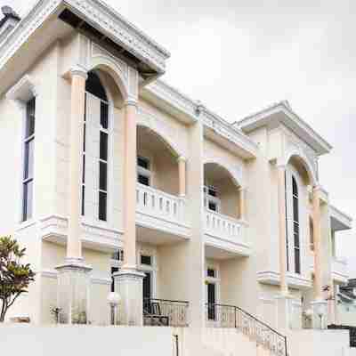 Hotel O Grand Suites Palace Syariah Hotel Exterior