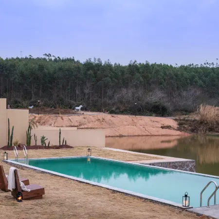 African Holiday Wild Luxury Resort Hotel