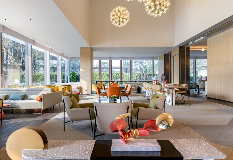 4. 힐튼 가든 인 ..