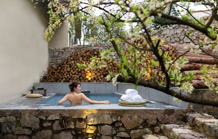 Yifangxi Hot Spring Hotel (Xianahei Branch, Wanfenglin Scenic Area)