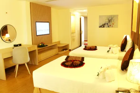 Muong Thanh Quy Nhon Hotel Отели в г. Куинён