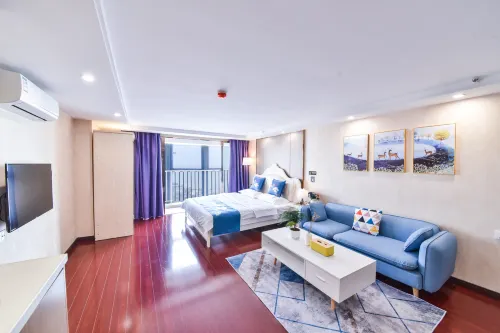 Meiju Seaview Light Luxury Apartment (Quanzhou Donghai Taihe Branch)