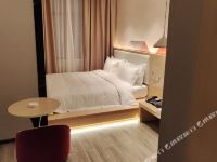 柏曼酒店(永州高铁站店) - 标准大床房