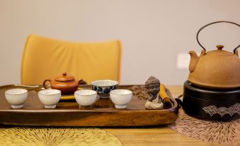 Shanghai Yijia Boutique Theme Apartment National Convention and Exhibition Center Hongqiao Shop