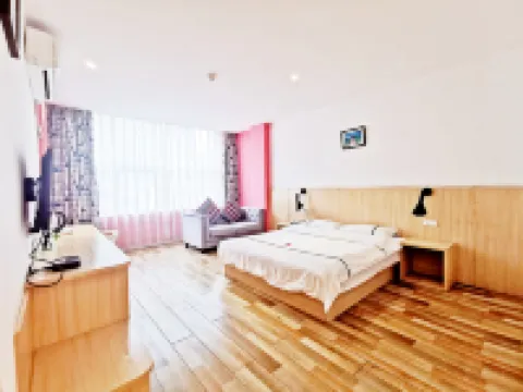 Huaying Qianli Express Hotel Hotels in Huaying