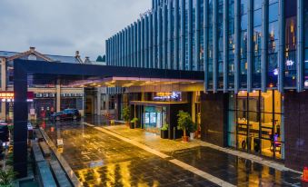 Lingzhi Hotel Duyun