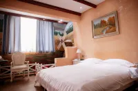 Jianyin World Theme Hotel