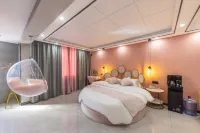 Aixing Homestay (Xining Railway Station)