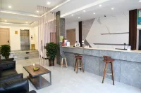 Yongkang Yihang Business Hotel (Zhiying Square)