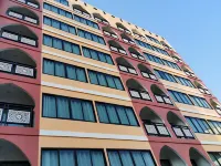 Casa Marocc Hotel Các khách sạn gần Cầu Mangrai