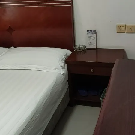 Anqing Yulong Hotel