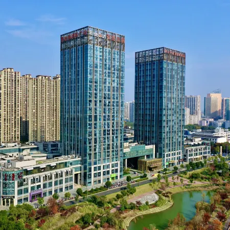 Mujiangnan Hotel (Changzhou Dinosaur Park Manhattan Plaza)