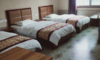 Dongkou Phoenix Hotel