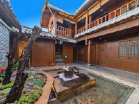 Lijiang YueTing Aerial Scenery Terrace Hotel Hotels near Lion Hill