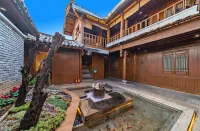 麗江悅庭丨360度空中露台·古城極景·雪山美宿 鄰近麗江古城獅子山觀景台的酒店