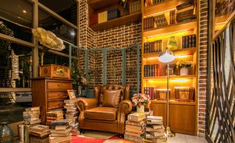 James Joyce Coffetel(new world store, Nanpu Road, Ezhou).