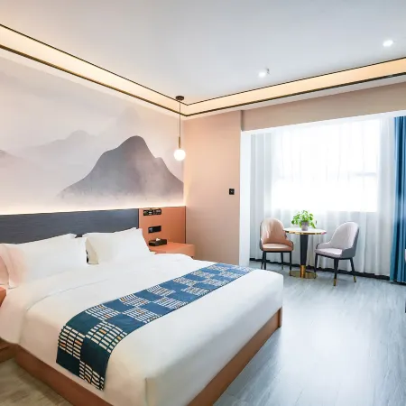 Aifeel Hotel (Nujiang Riverside Plaza)
