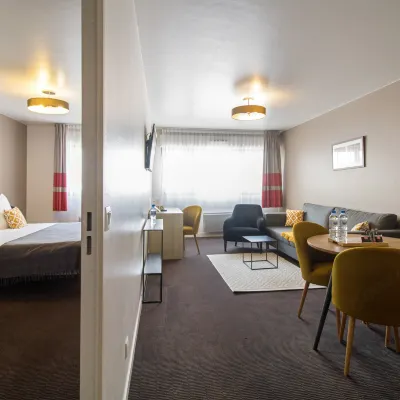 أبارت سيتي كونفور باري فيلجويف Hotels near الحي الثالث عشر - بلاس ديتالي - غار دوسترليتز