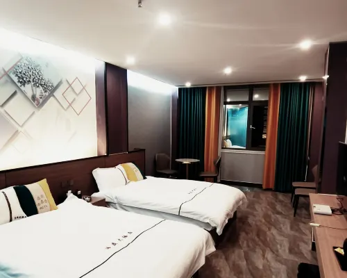 Baling Enhui Hotel Hotels in Xingren