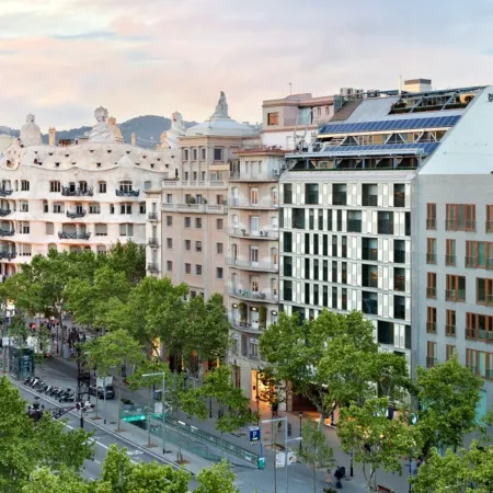Hotel Royal Passeig de Gracia Отели рядом с достопримечательностью «Дом Каса-Батльо»
