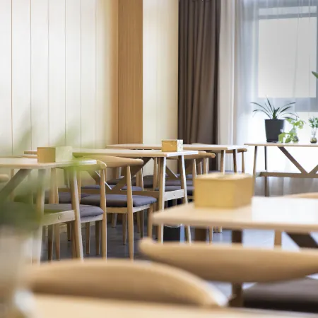 Noble International Hotel