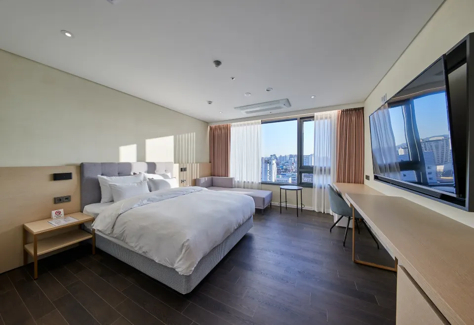 Naju Western Hotel - Housity
