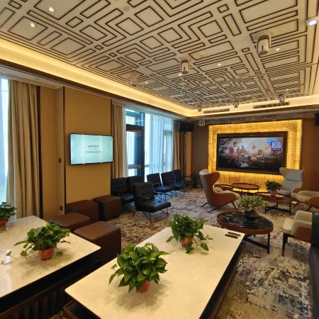 Dingzhou Xiangjiang Wanda Jinhua Hotel