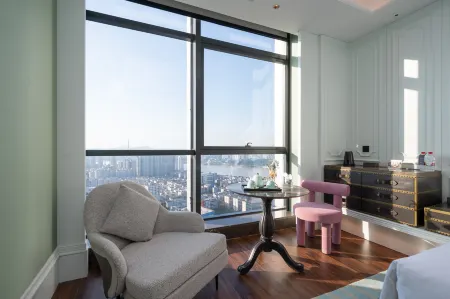 HuaMan Hotel Отели рядом с достопримечательностью «Shifeng Park»