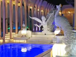 Nanke Lili · The Hideaway · Peacock Royal Garden Resort Hotel (Starlight Night Market)