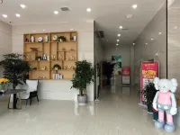 Convenient New Town Hotel