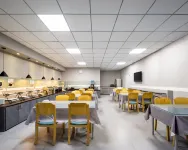 Homeinn Hotel (Shenyangbei Railway Station South Exit)