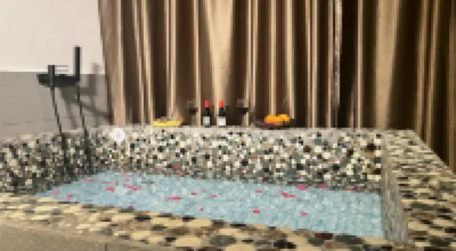 Qingcheng Mountain Know Village Private Tang Homestay