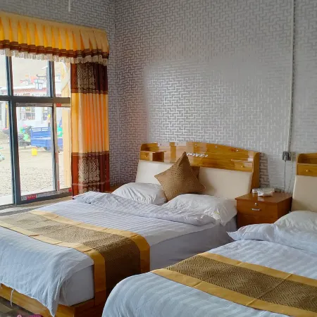 Elephant Hotel Hotele w: Powiat Nyima
