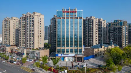 Shangqiu Zhongliang International Hotel Отели рядом с достопримечательностью «Shangqiu Polytechnic (Shenhuo Avenue)»