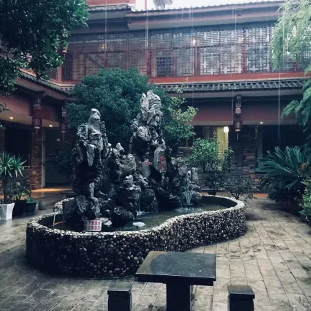 Ludian Weifang Hotel Отели в г. Лудян