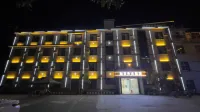 Xurisheng Hotel (Lianghe County Government Branch) Hotels in Lianghe